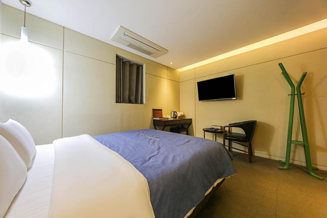 Hotel Myeongjak Chuncheon Exterior foto