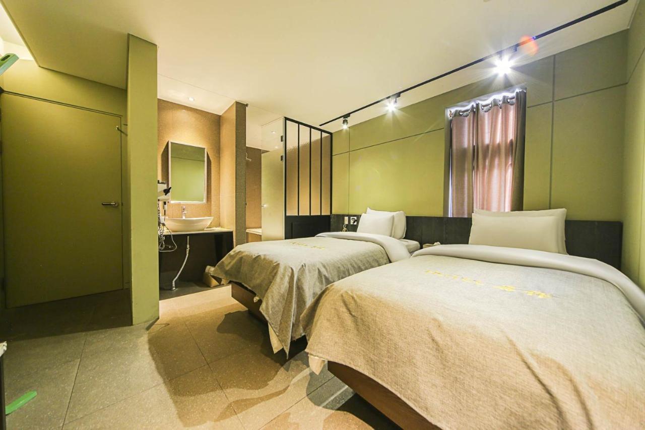 Hotel Myeongjak Chuncheon Exterior foto