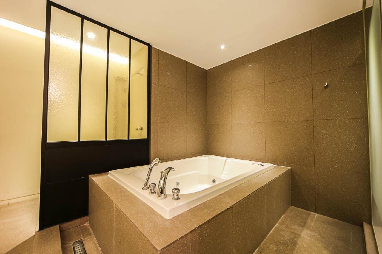 Hotel Myeongjak Chuncheon Exterior foto