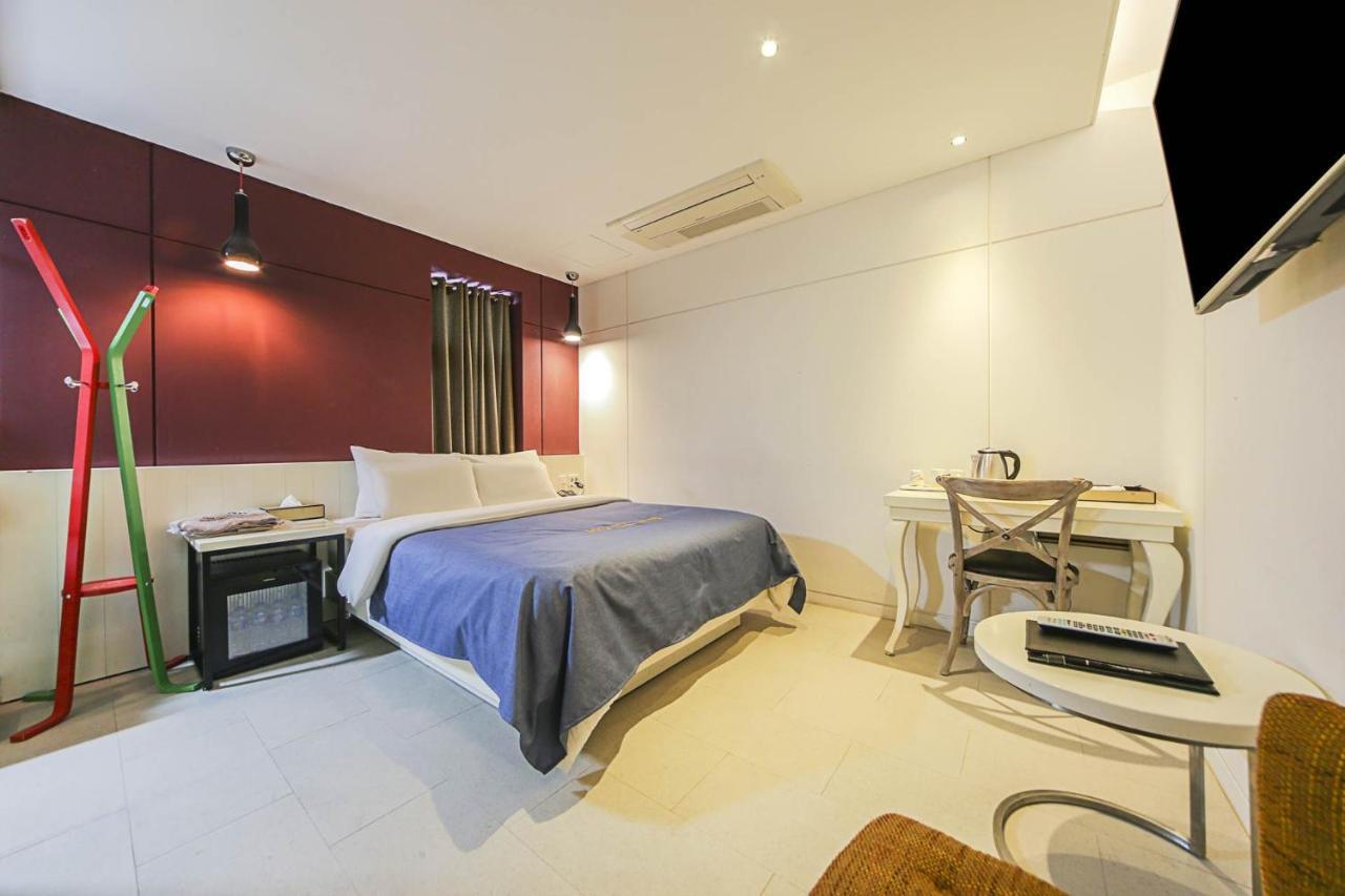 Hotel Myeongjak Chuncheon Exterior foto