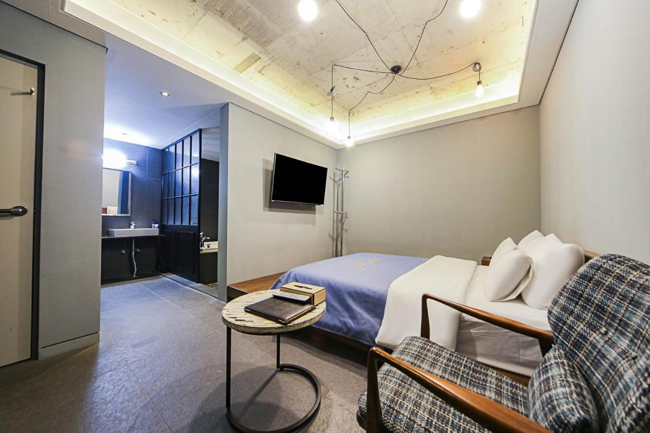 Hotel Myeongjak Chuncheon Exterior foto