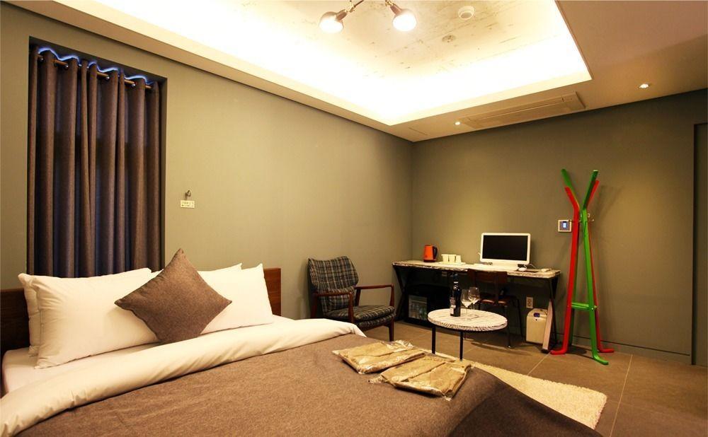 Hotel Myeongjak Chuncheon Exterior foto