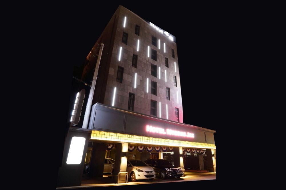 Hotel Myeongjak Chuncheon Exterior foto