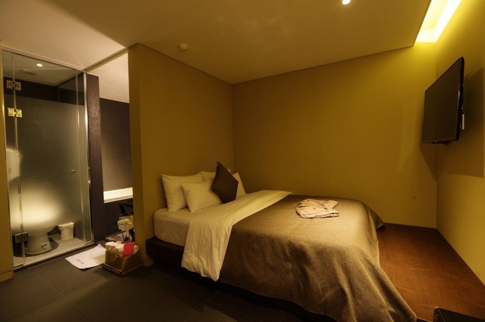 Hotel Myeongjak Chuncheon Exterior foto